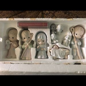 Precious Moments (1986) Nativity Set